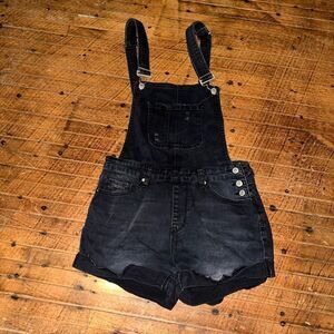 SONG distressed raw hem black L open back overall shorts